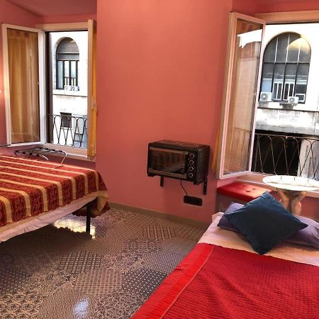 S.P.T. Bed & Breakfast Ρώμη Εξωτερικό φωτογραφία