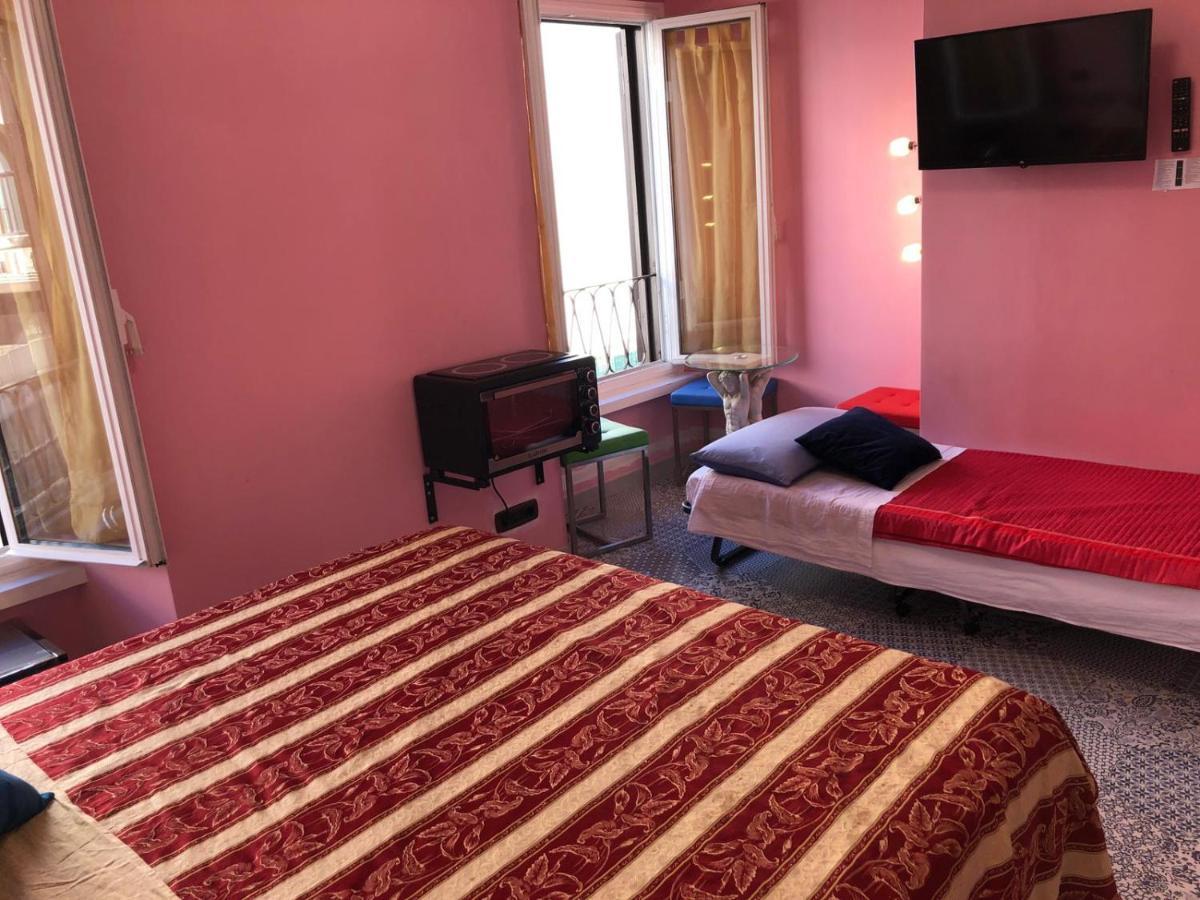 S.P.T. Bed & Breakfast Ρώμη Εξωτερικό φωτογραφία